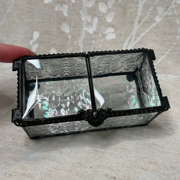 J Devlin iridescent clear glass jewelry trinket box - Picture 3 of 8